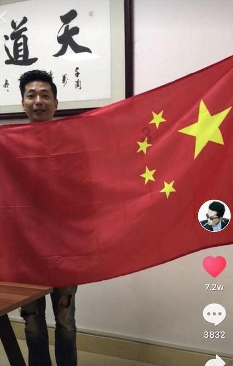 智能马桶为什么一坐下先冲水？
